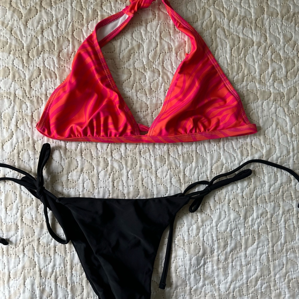 Black and Pink Women's Bikini Set